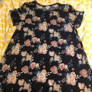 LuLaRoe Dresses - LuLaRoe Carly Dress - size 2xL LuLaRoe Dresses - LuLaRoe Carly Dress - size 2xL